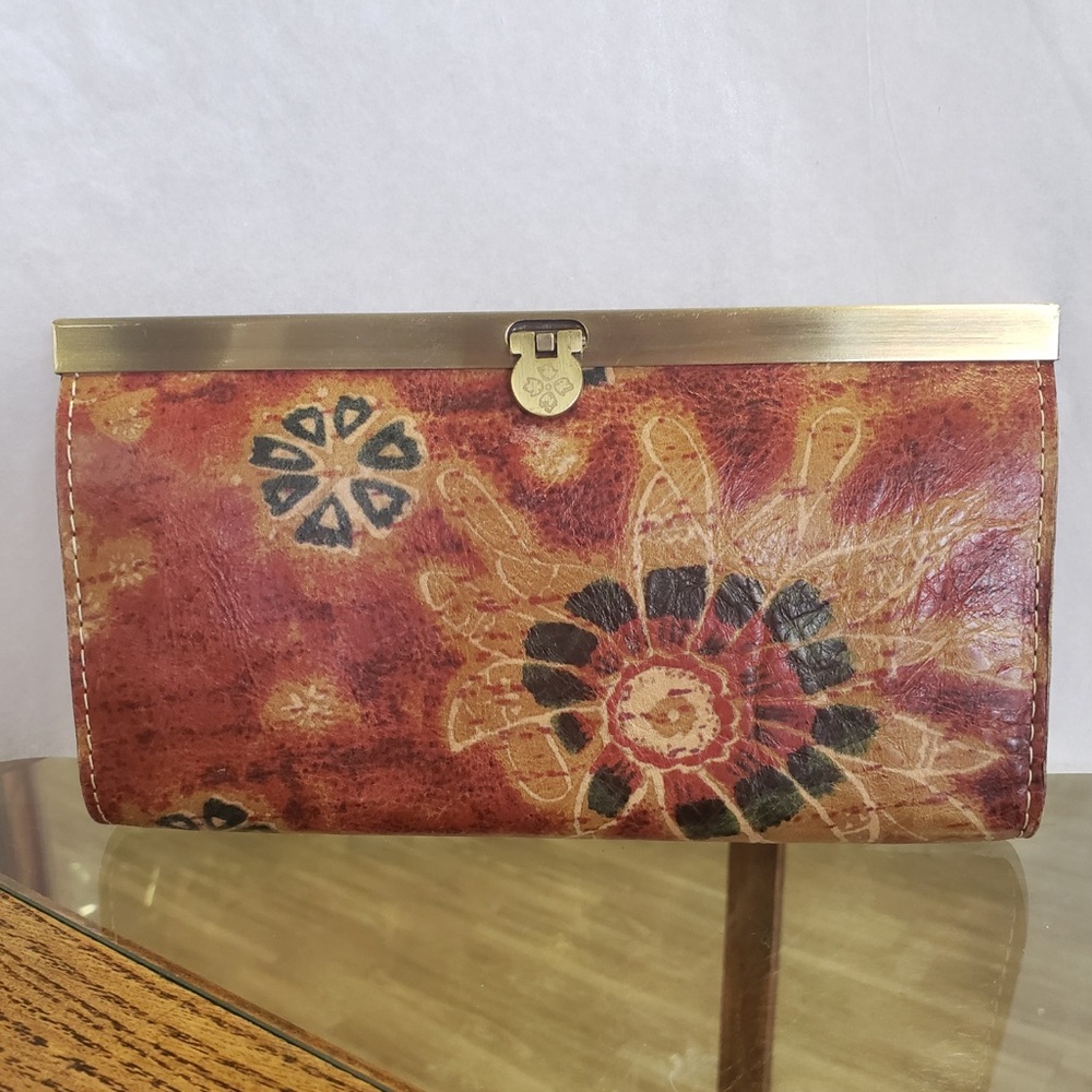 Pretty Patricia Nash Wallet